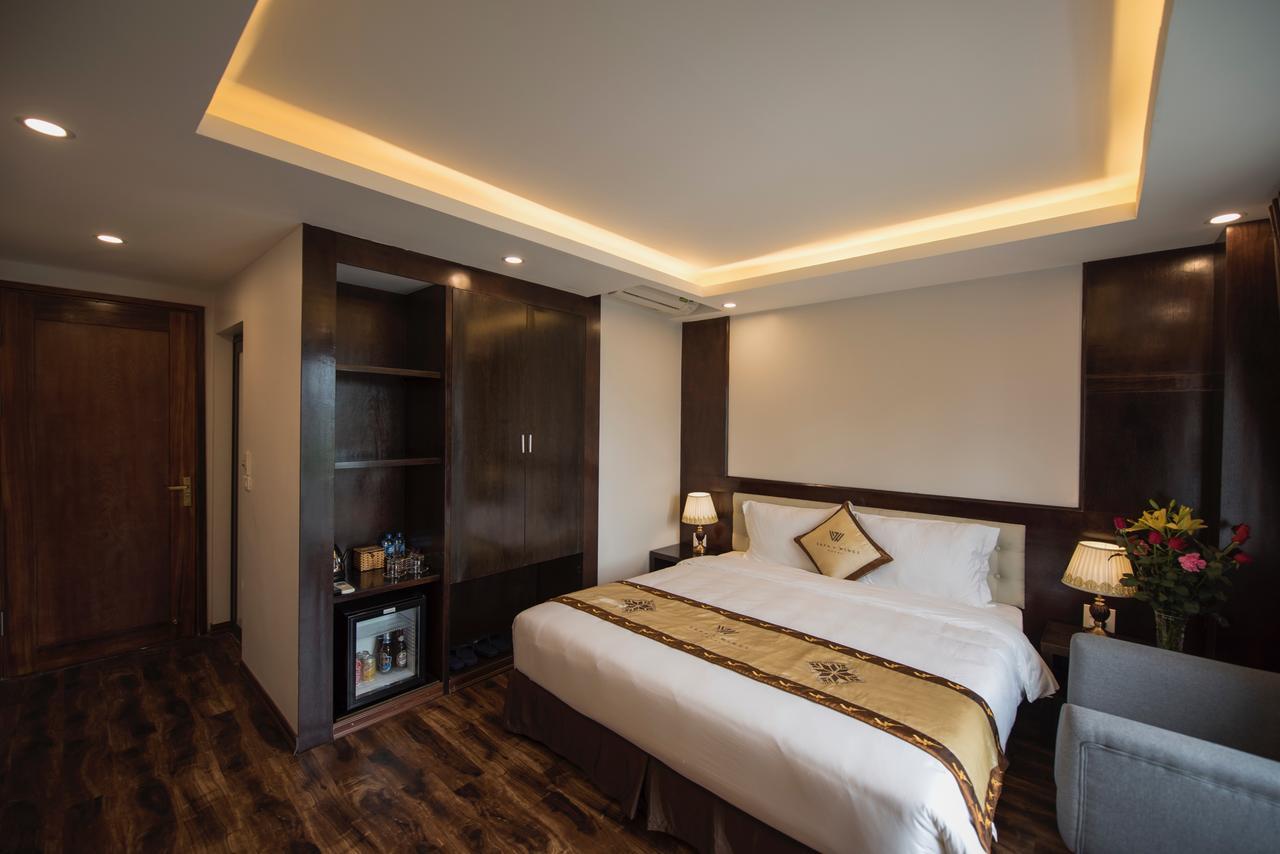 Wings Hotel 3*